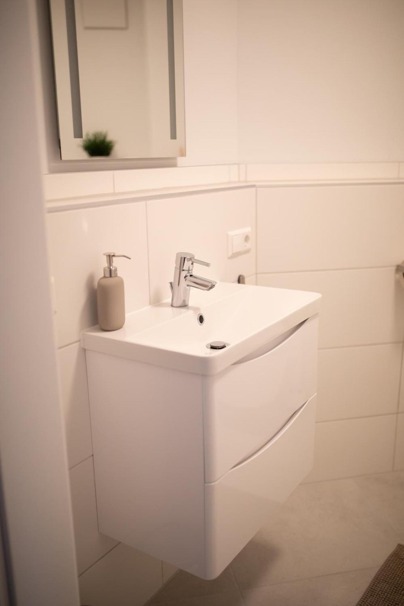 Hugos Studio Apartment فيسلوخ المظهر الخارجي الصورة
